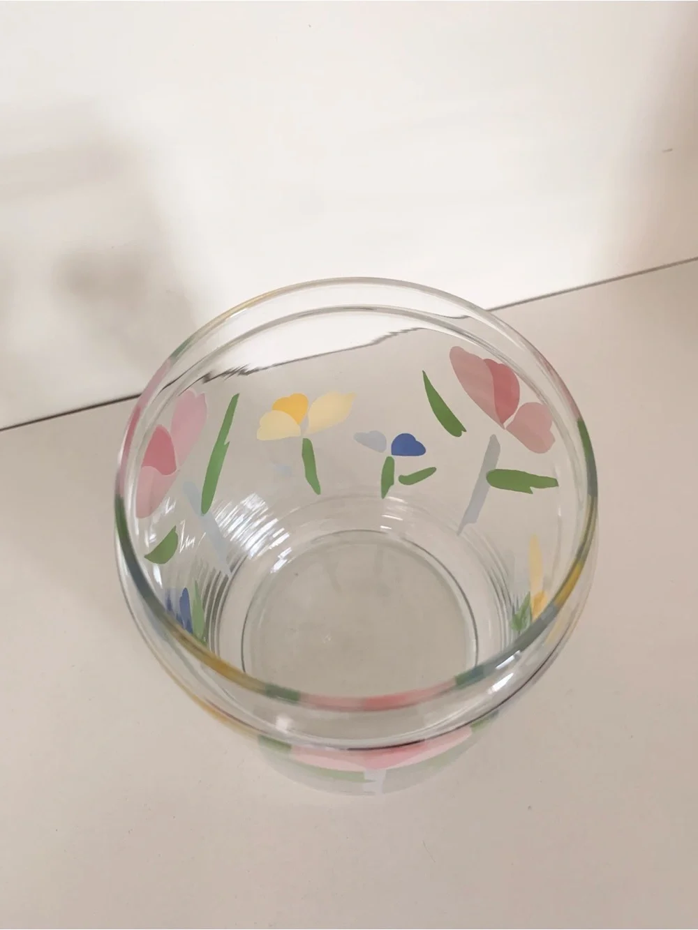 Hold Vintage glass tulip vase